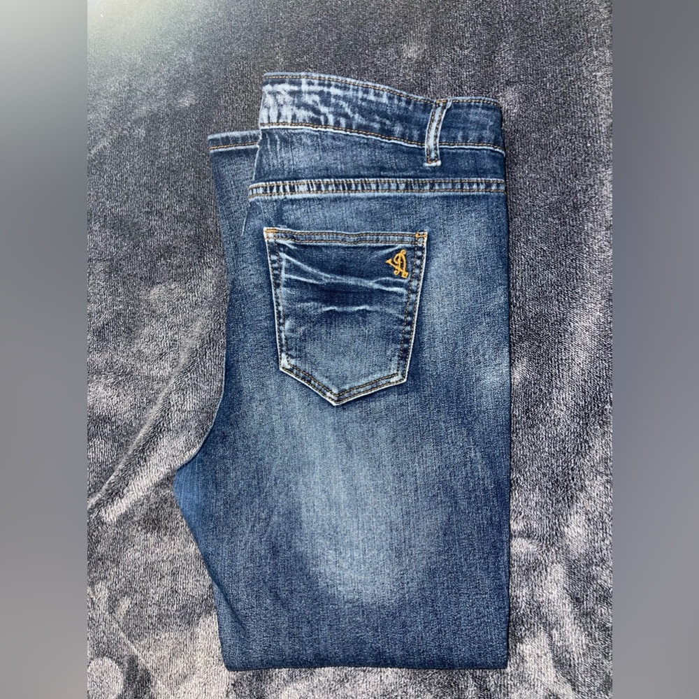 VIP Jeans - Picture 3 of 3
